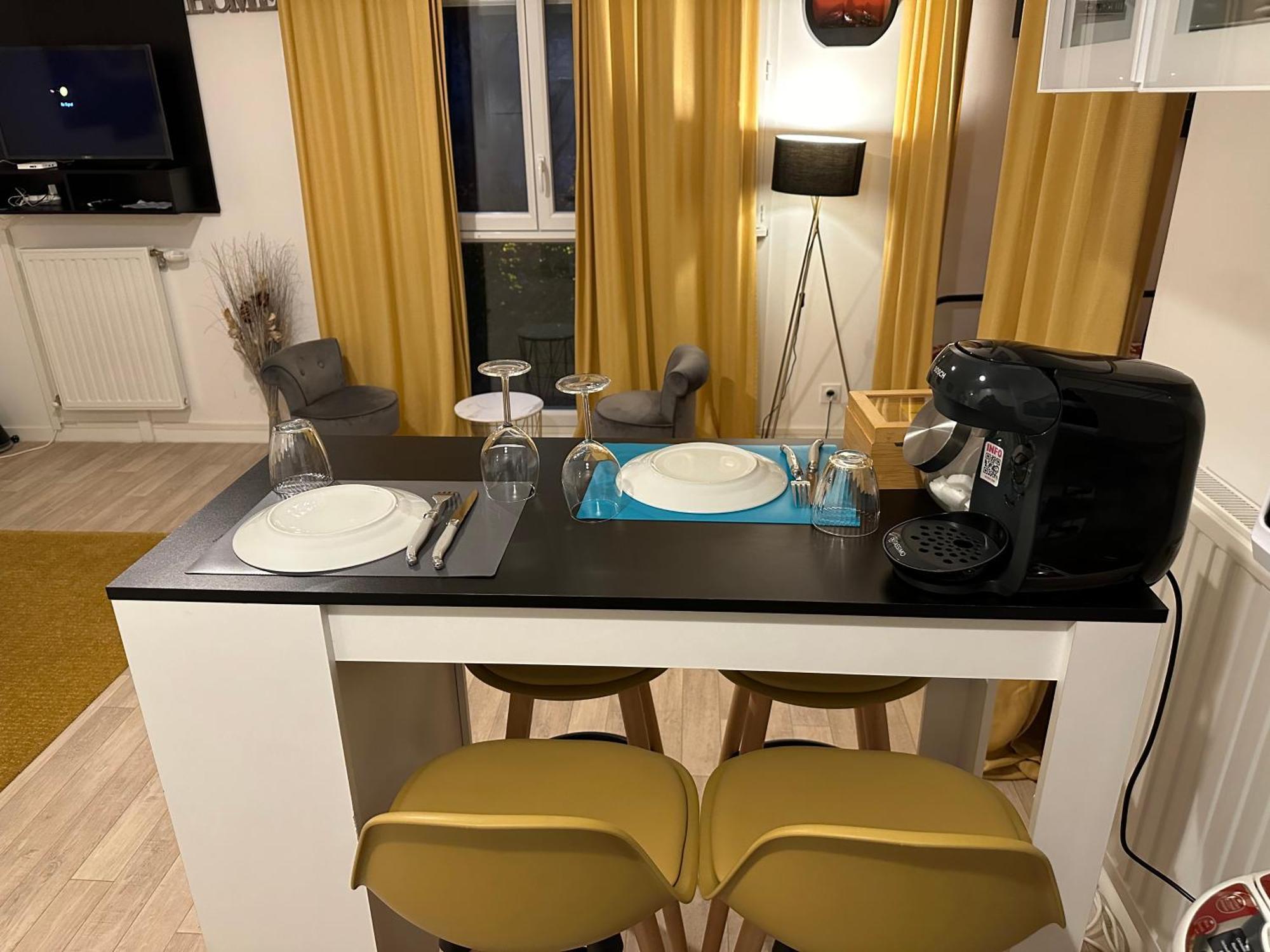 Résidence du Clos de l'Arche Torcy - Appartement de 34 m2, avec coin nuit, coin salon, coin cuisine, et parking privé souterrain - Idéal longs séjours Extérieur photo